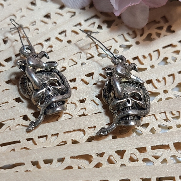 Skull Earrings for sale - Picture 10 of 10